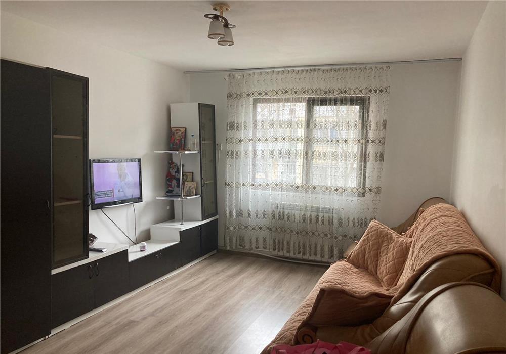 Apartament cu 2 camere,Micro 40