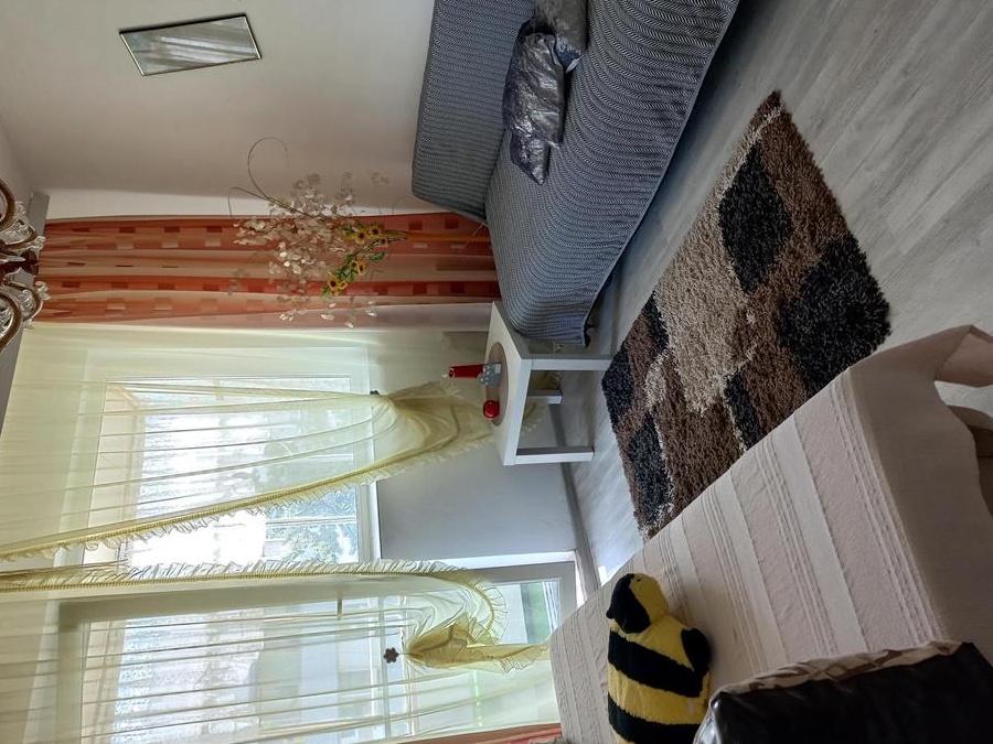 Apartament cu  2 xamere