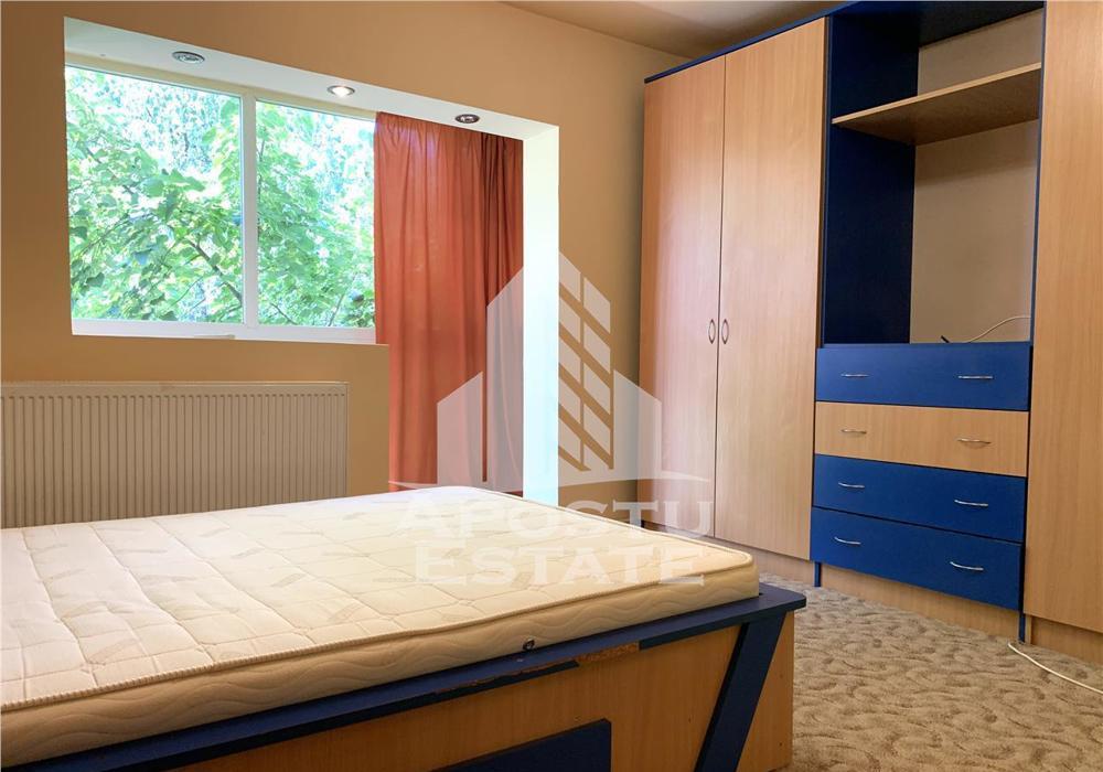 Apartament cu 3 camere, centrala termica, Complexul Studentesc