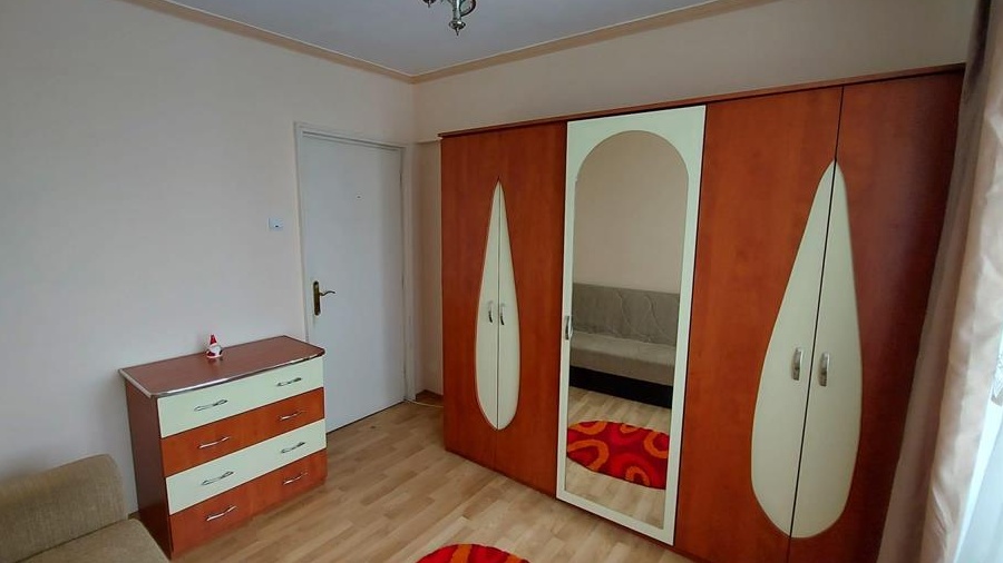 Apartament cu 3 camere de inchiriat-Stefan cel Mare-Obor