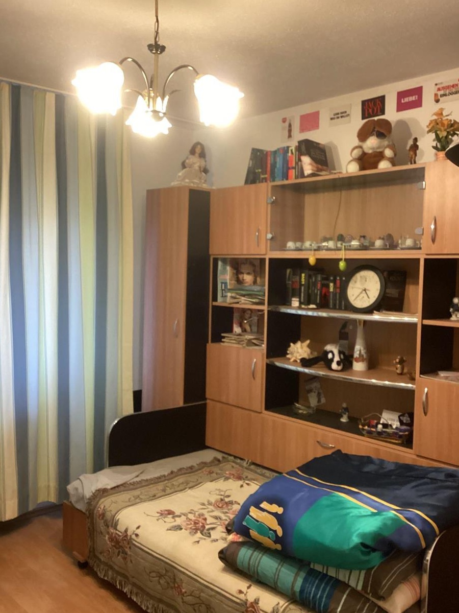 Apartament cu 3 camere de vanzare