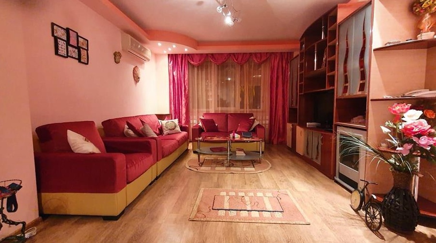 Apartament cu 3 camere decomandate și 2 băi- Constanța