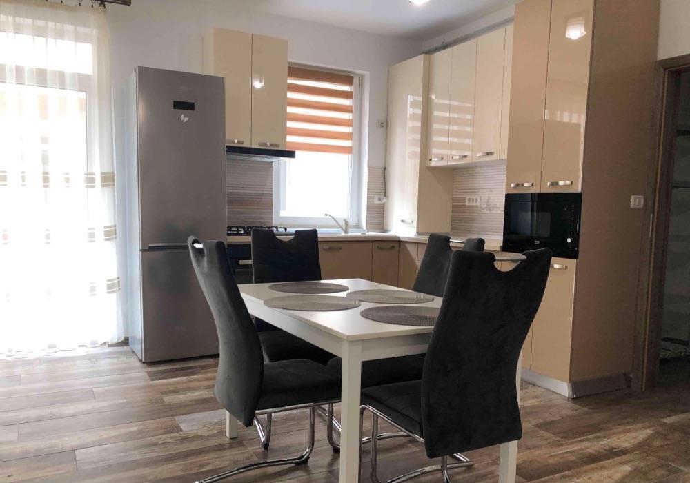 Apartament cu 3 camere in Dumbravita