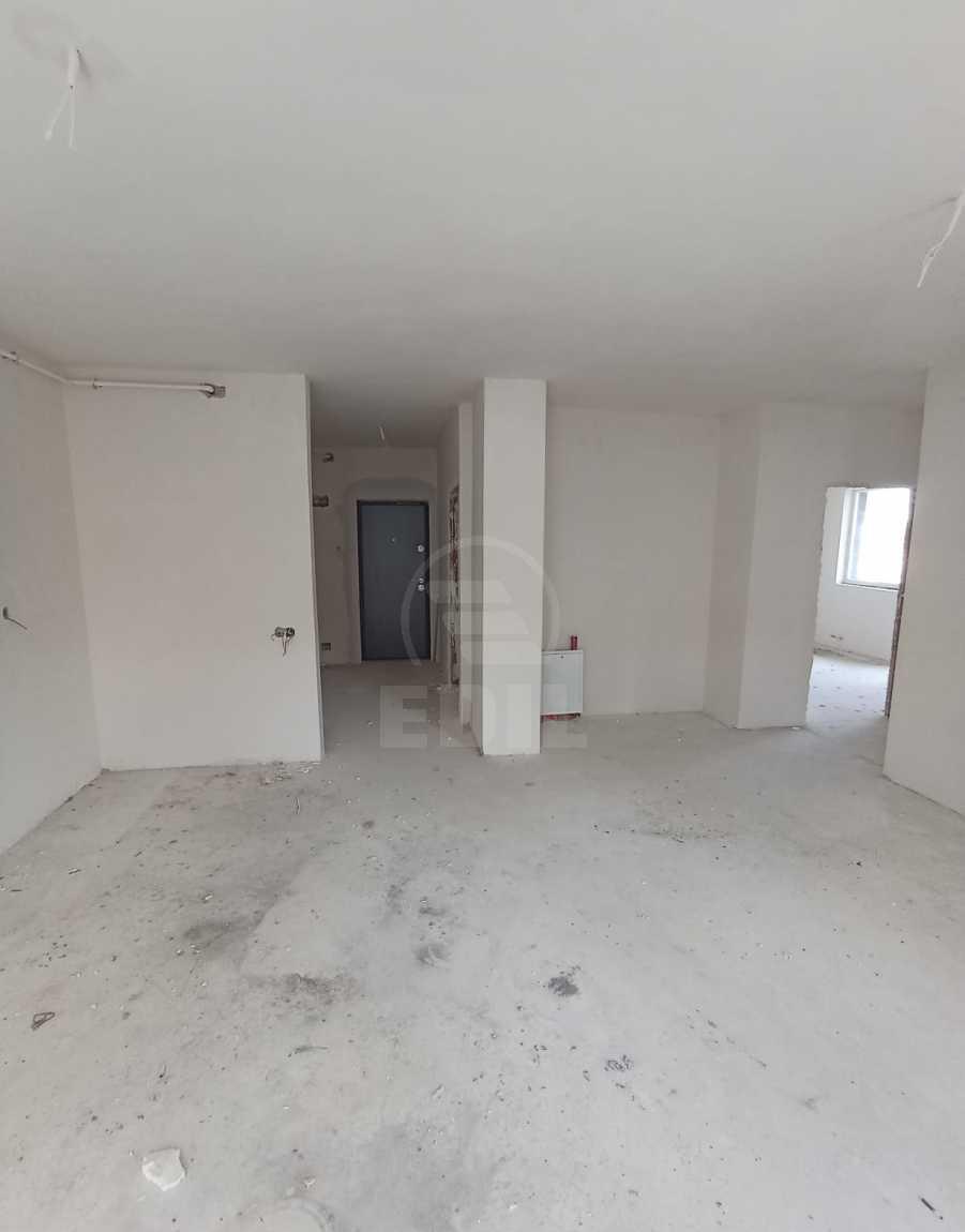 Apartament cu 3 camere in zona Fagului la 1000 euro/mp