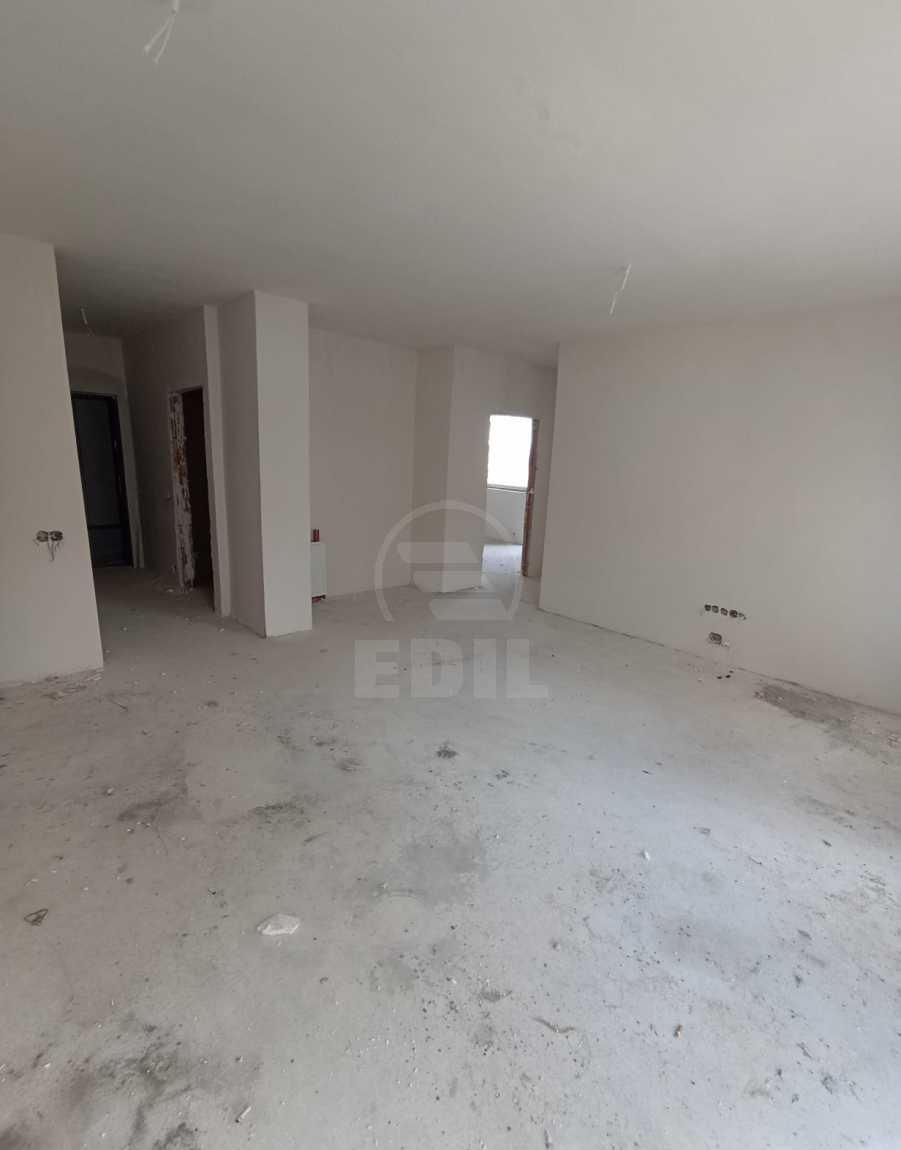 Apartament cu 3 camere in zona Fagului la 1000 euro/mp