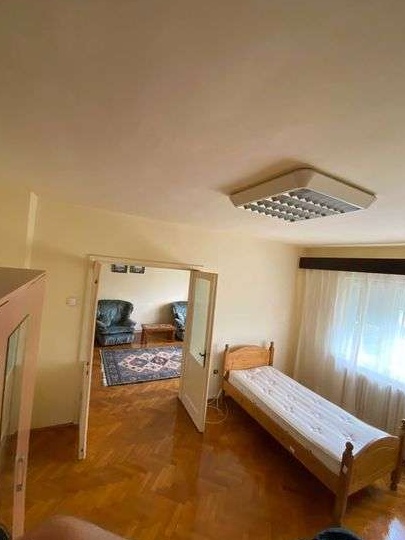 Apartament cu 3 camere si 2 terase de vanzare in zona Budai-Dacia