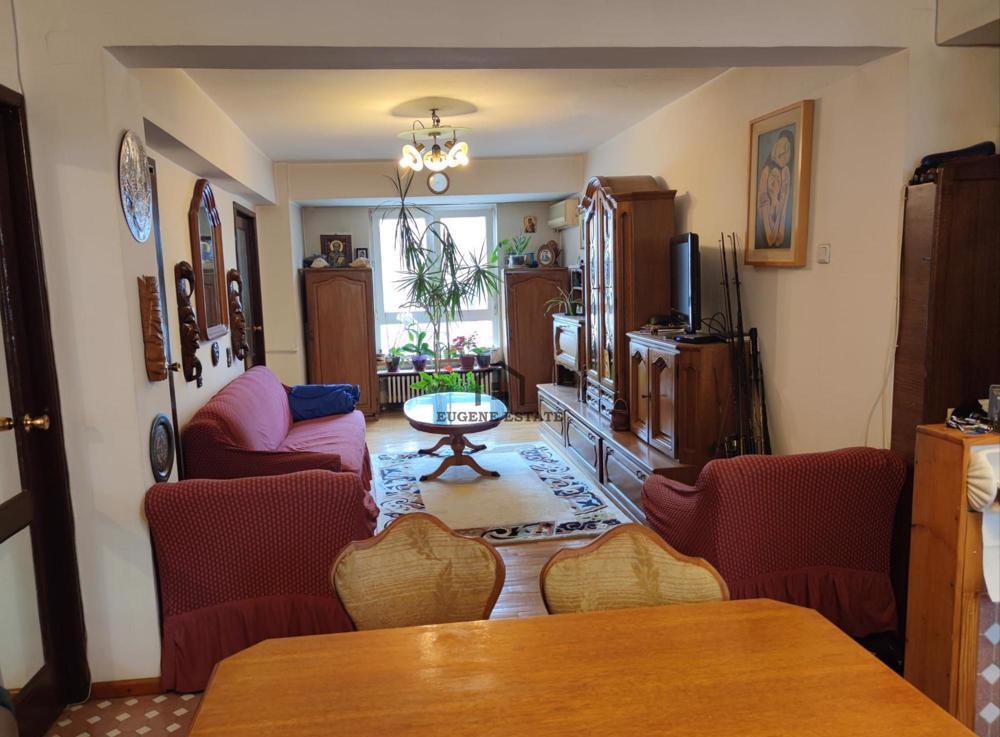 Apartament cu 3 camere Ultracentral