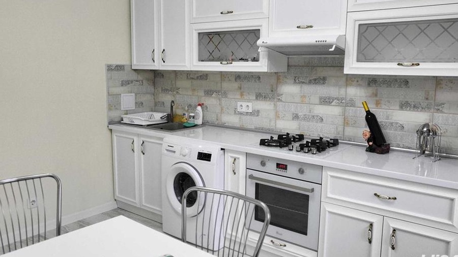 apartament cu 3 camere zona buna timpuri noi metrou