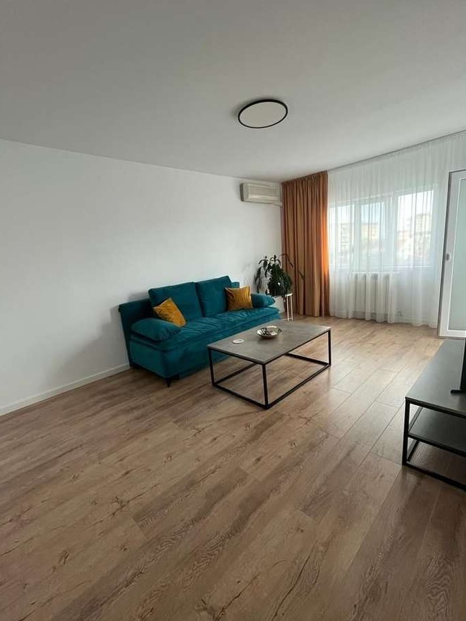 Apartament cu 3 camere - Zona Faleza Nord (Restaurant Reyna)