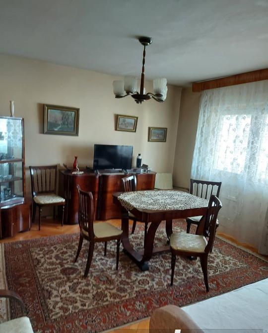 Apartament cu 3 camere zona Lipovei