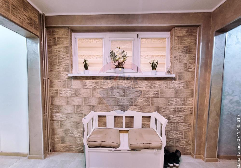 Apartament cu 4 camere de vânzare în zona Pantelimon