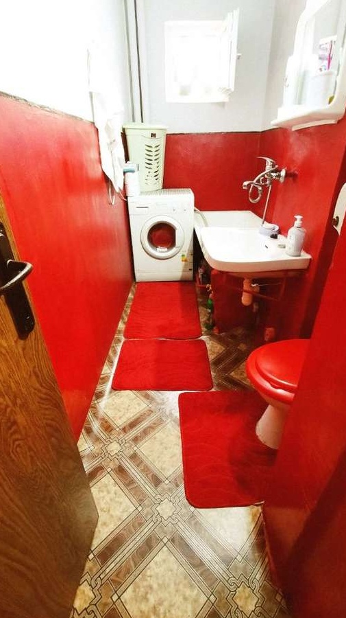 Apartament cu 4 camere etaj 2, zona - Girocului Județean, 0% Comision!