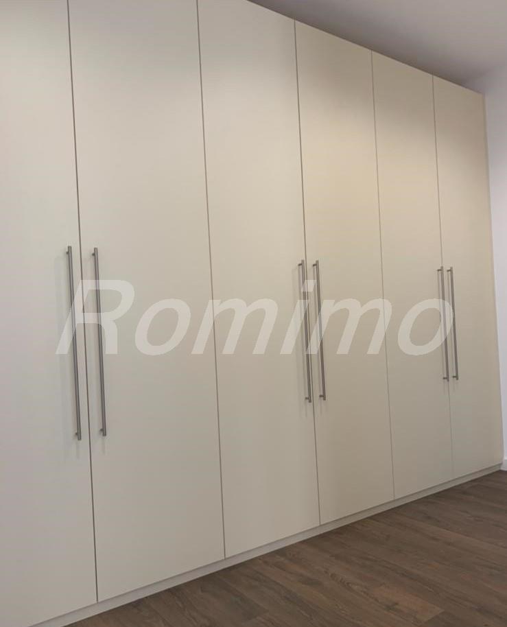 Apartament cu 4 camere in Dumbravita