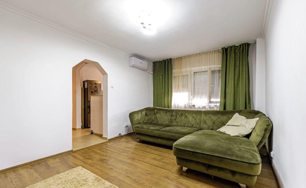 Apartament cu 4 camere în Micălaca