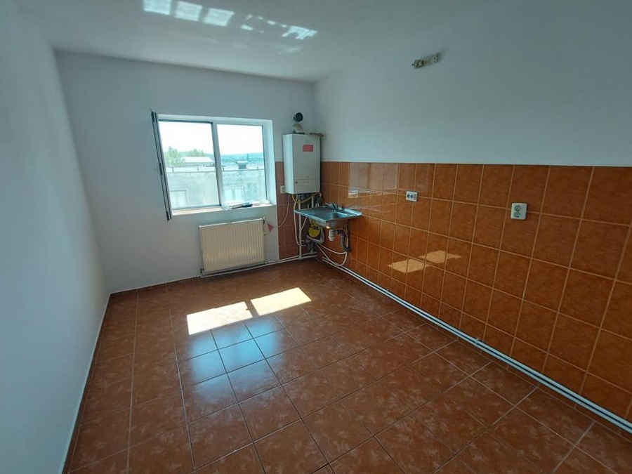 Apartament cu 4 camere in Tatarasi Sud-Metalurgie