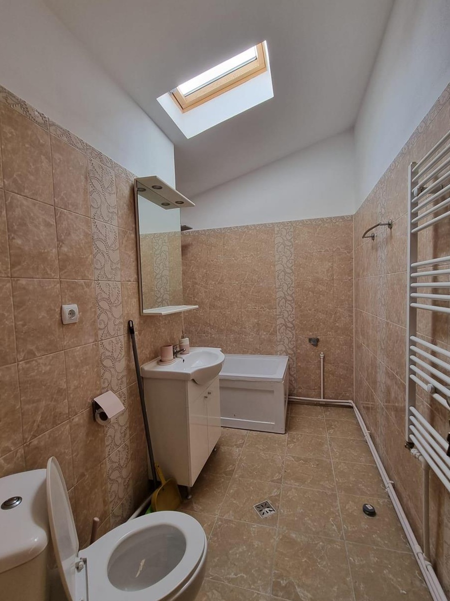 APARTAMENT CU DOUA CAMERE DE INCHIRIAT