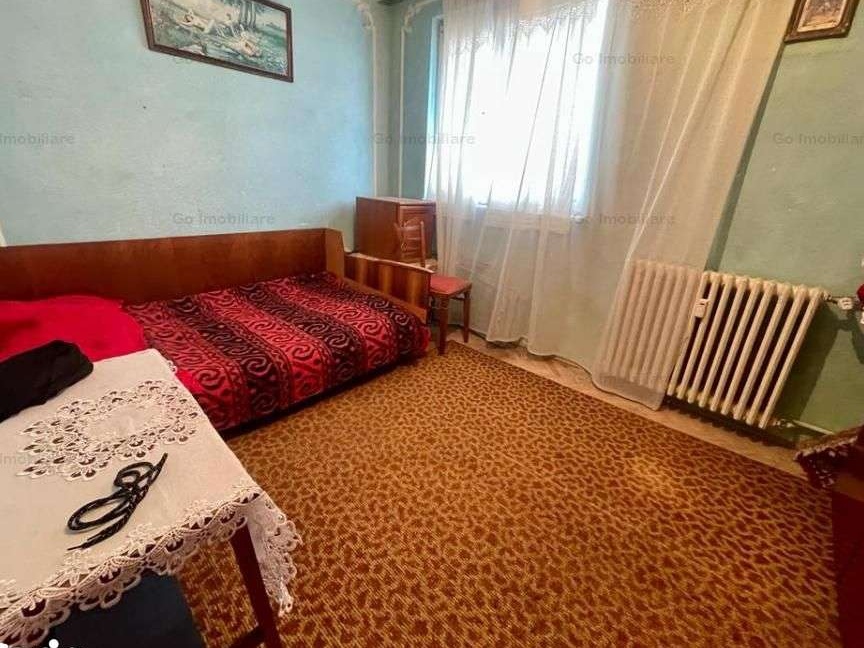 Apartament cu doua camere de vanzare Podu  Ros ,Racovita.