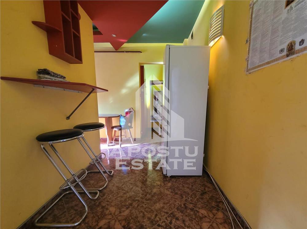 Apartament cu o camera, etajul 1, Aradului