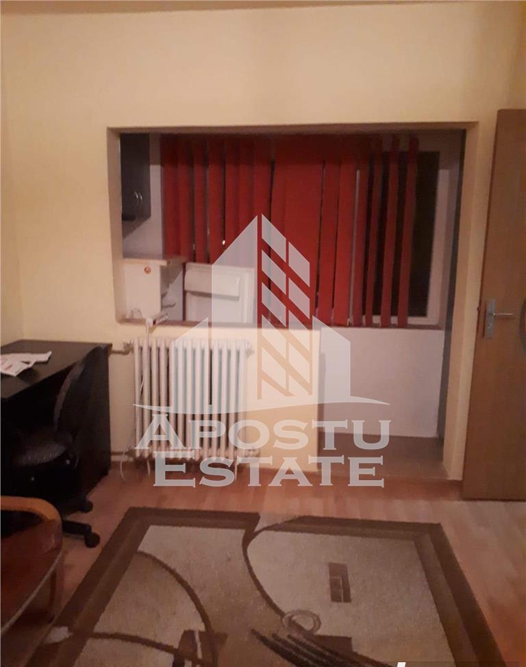 Apartament cu o camera, Zona Girocului