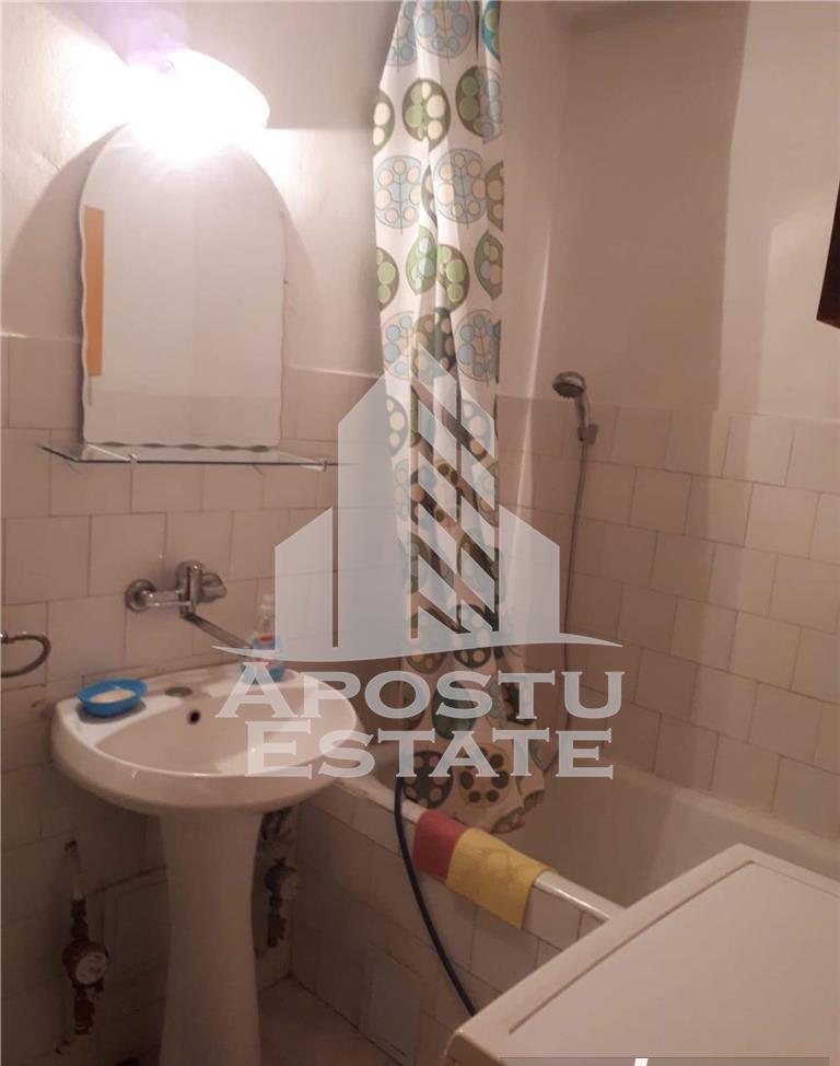 Apartament cu o camera, Zona Girocului