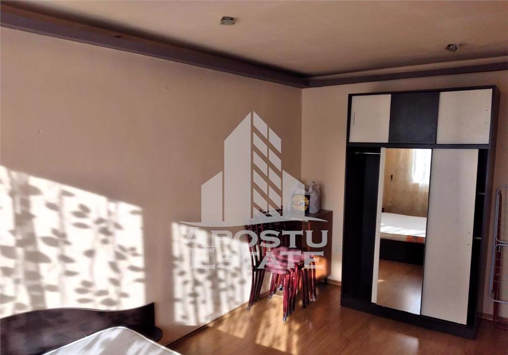 Apartament cu o camera, Zona Steaua-Sagului