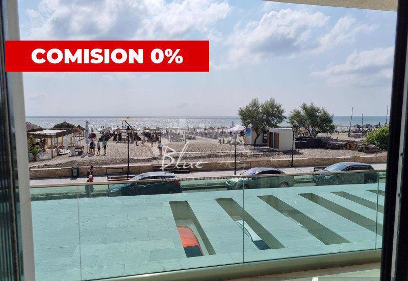 Apartament cu trei camere cu vedere frontala la mare