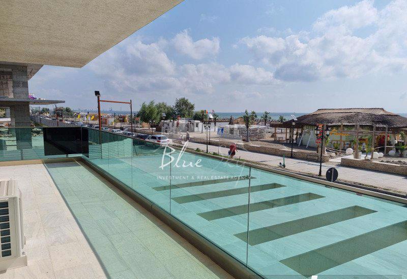 Apartament cu trei camere cu vedere frontala la mare