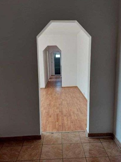 Apartament de 3 camere semidecomandat 4/4 Urziceni, judetul Ialomita