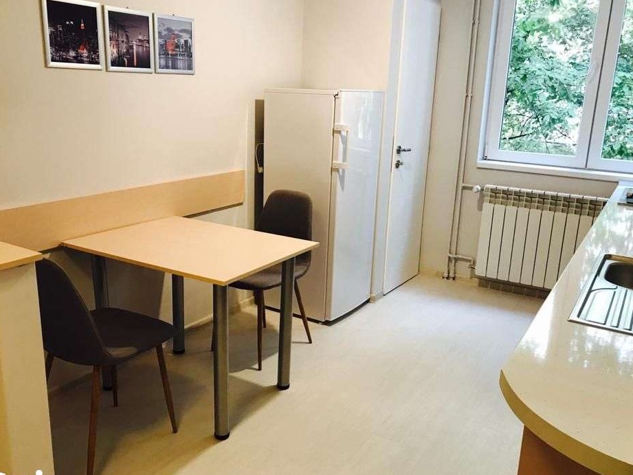 Apartament de inchiriat - 2 camere - central finisat lux