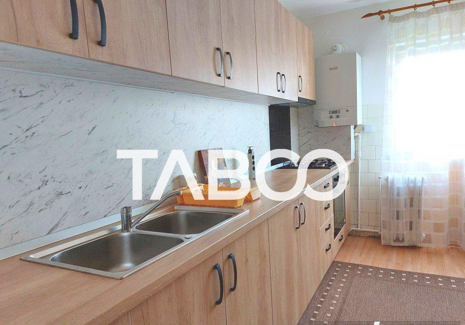 Apartament de inchiriat 3 camere decomandate parter zona Strand Sibiu