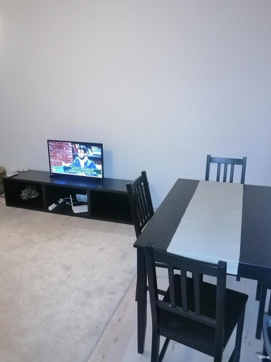 Apartament de închiriat 4 camere