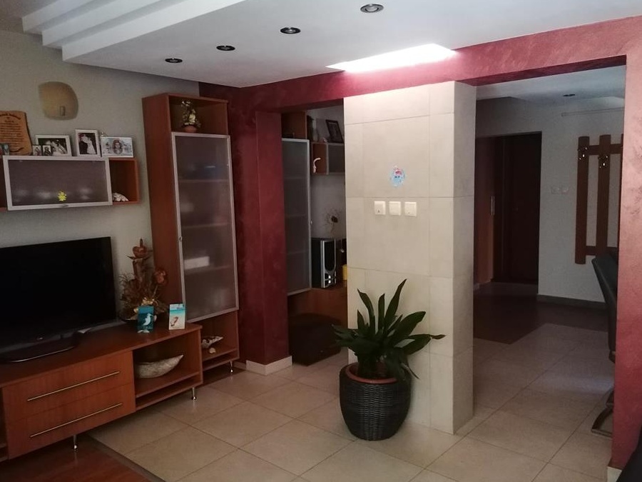 Apartament de lux, 2 camere, decomandat, complet renovat
