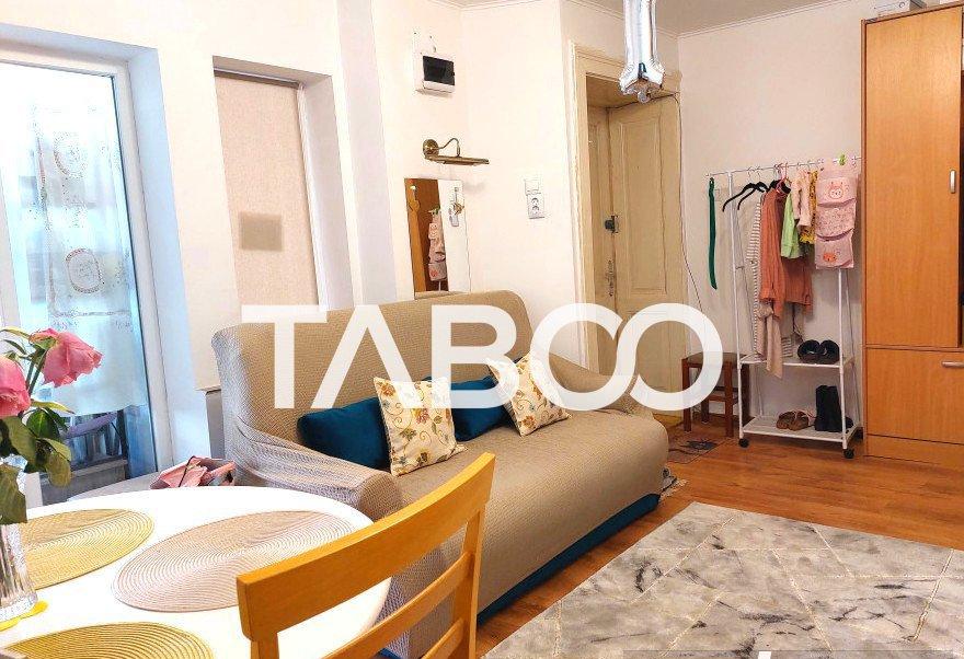 Apartament de vanzare 2 camere gradina 80 mp zona centrala Cisnadie