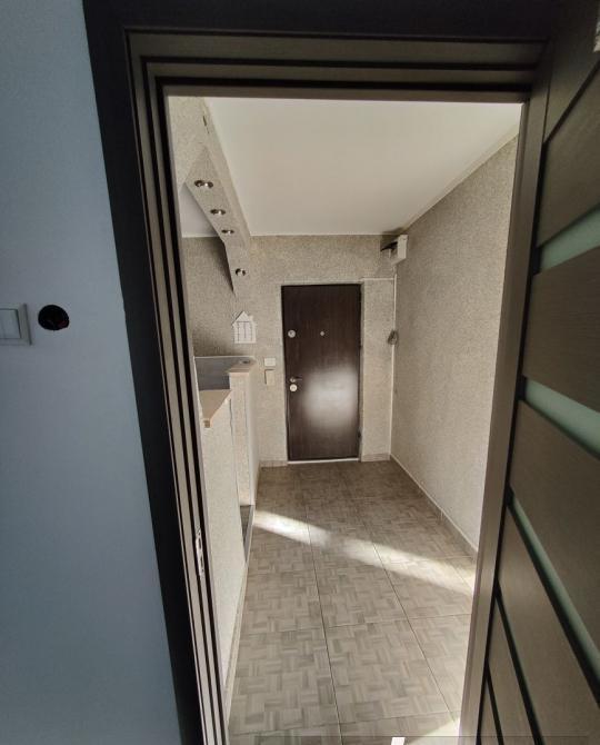 APARTAMENT DE VANZARE 3 CAMERE GORJULUI - LUJERULUI ( strada DEzbrobirii )