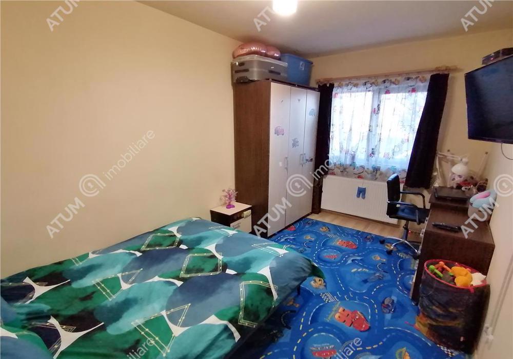 Apartament de vanzare cu 2 camere decomandate in zona Selimbar
