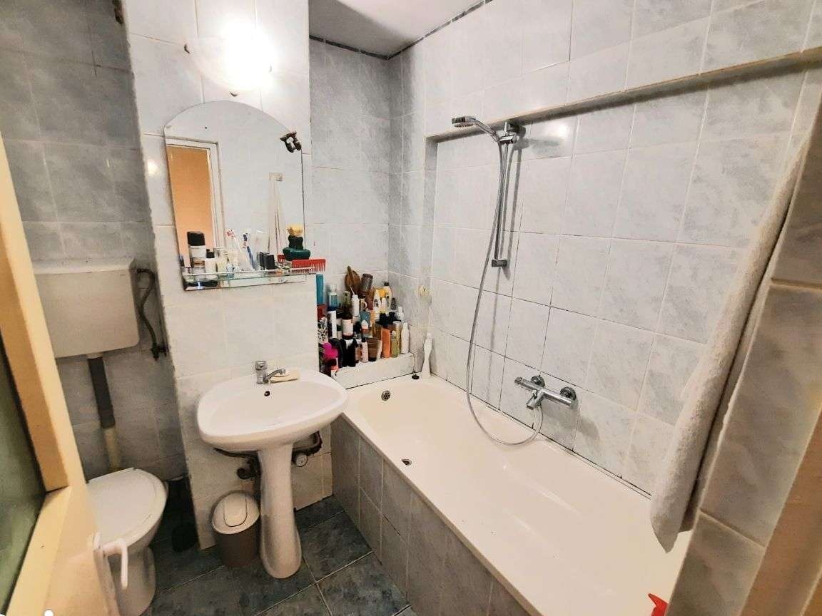Apartament de vanzare in Alba Iulia - 0 COMISION - 4 camere - CETATE