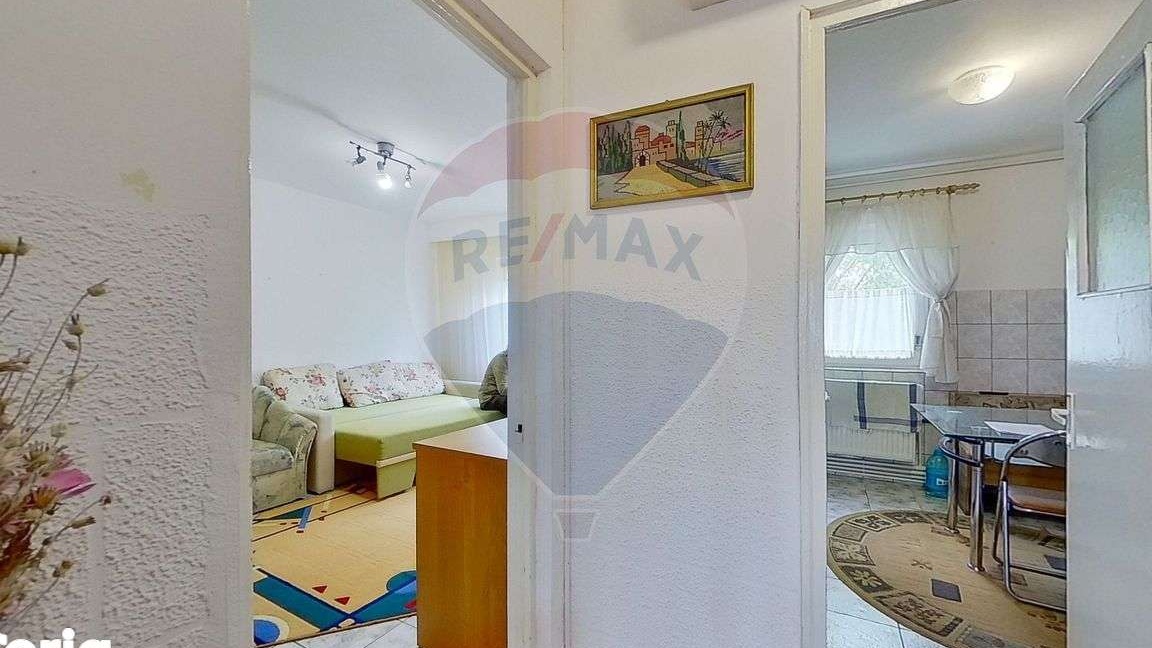 Apartament decomandat 3 camere în zona Inel I
