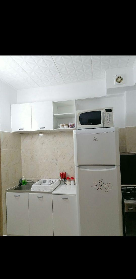 Apartament Eforie Nord, Paste-1mai