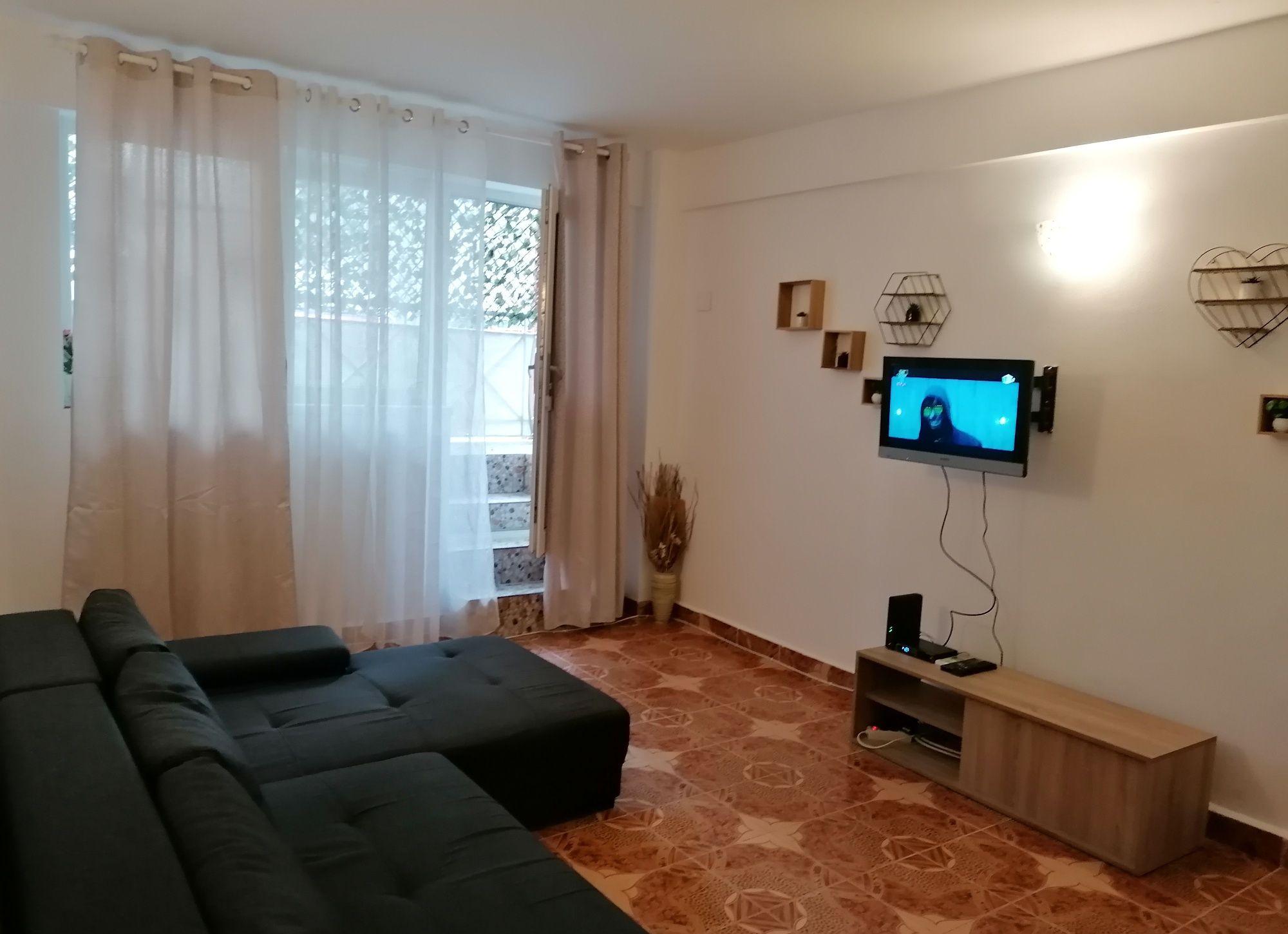 Apartament Eforie Nord, Paste-1mai