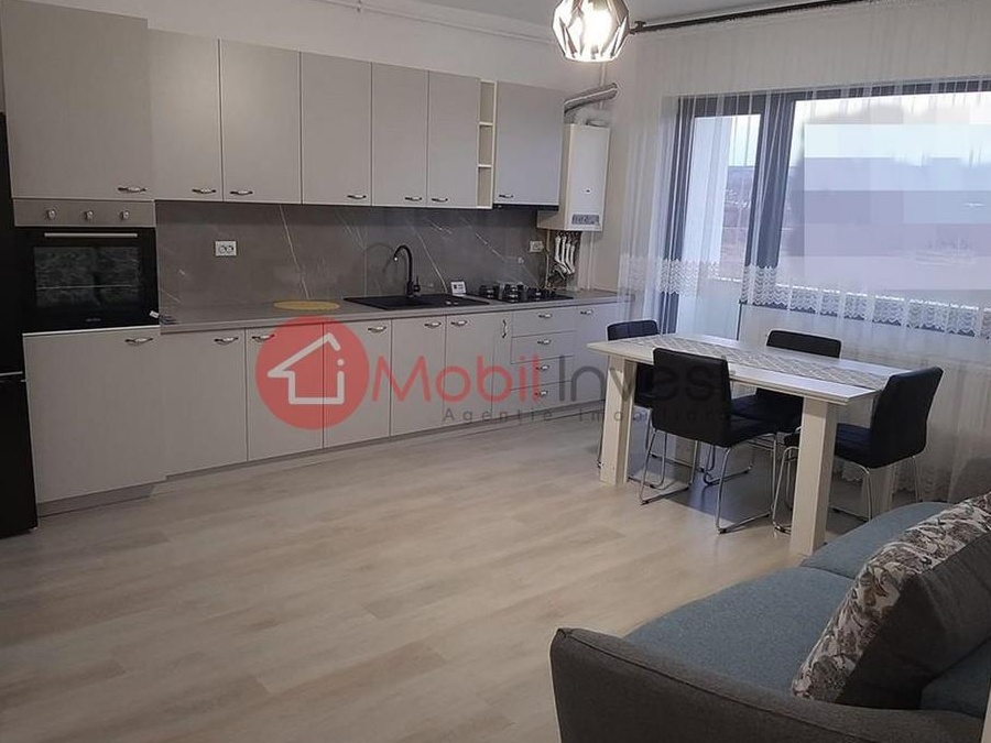 Apartament in bloc nou cu 3 camere, etajul 1, zona Centru