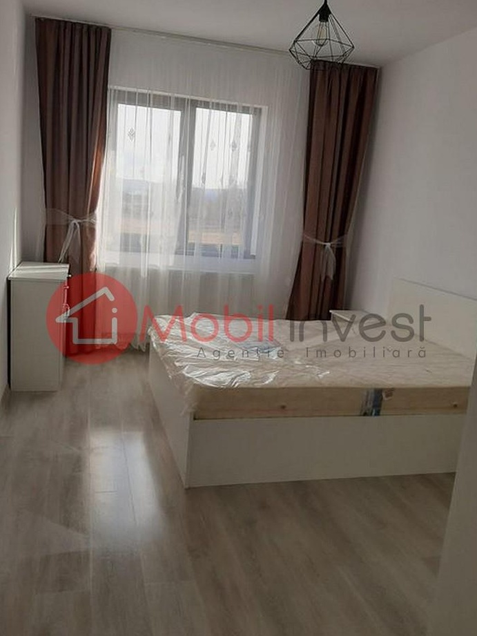 Apartament in bloc nou cu 3 camere, etajul 1, zona Centru