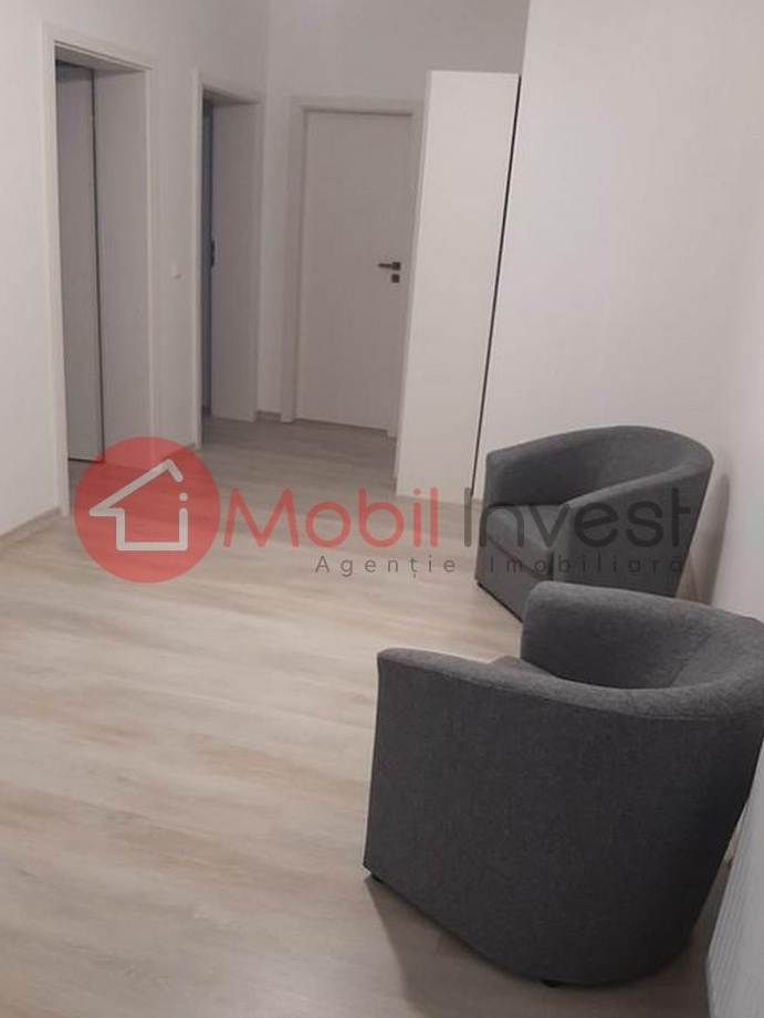 Apartament in bloc nou cu 3 camere, etajul 1, zona Centru