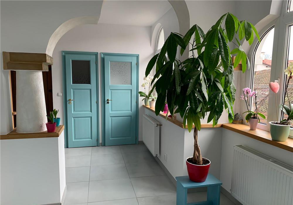 Apartament in casa, de vânzare