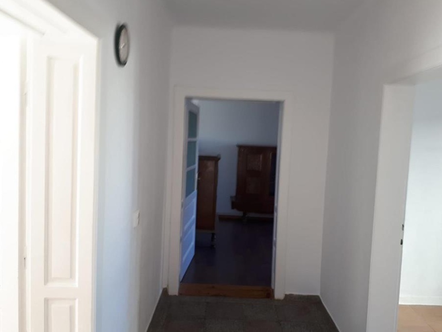 Apartament la casa, 3 camere -  pretabil cabinet, birouri, Zona Luptei