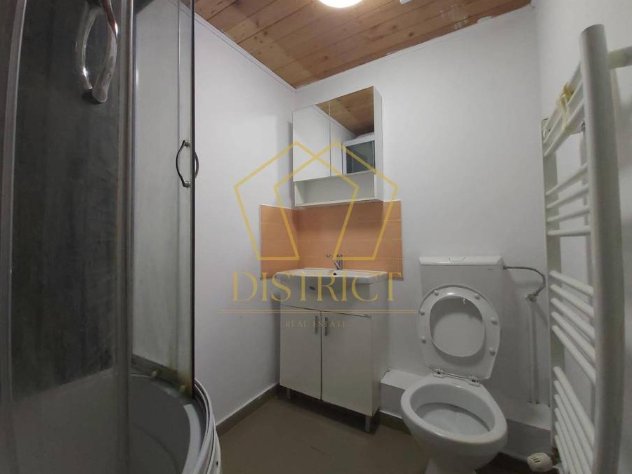 Apartament la casa spatios cu 2 camere | Fabric