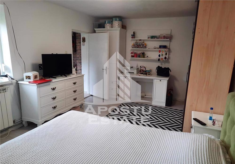 Apartament la curte, Zona Balcescu