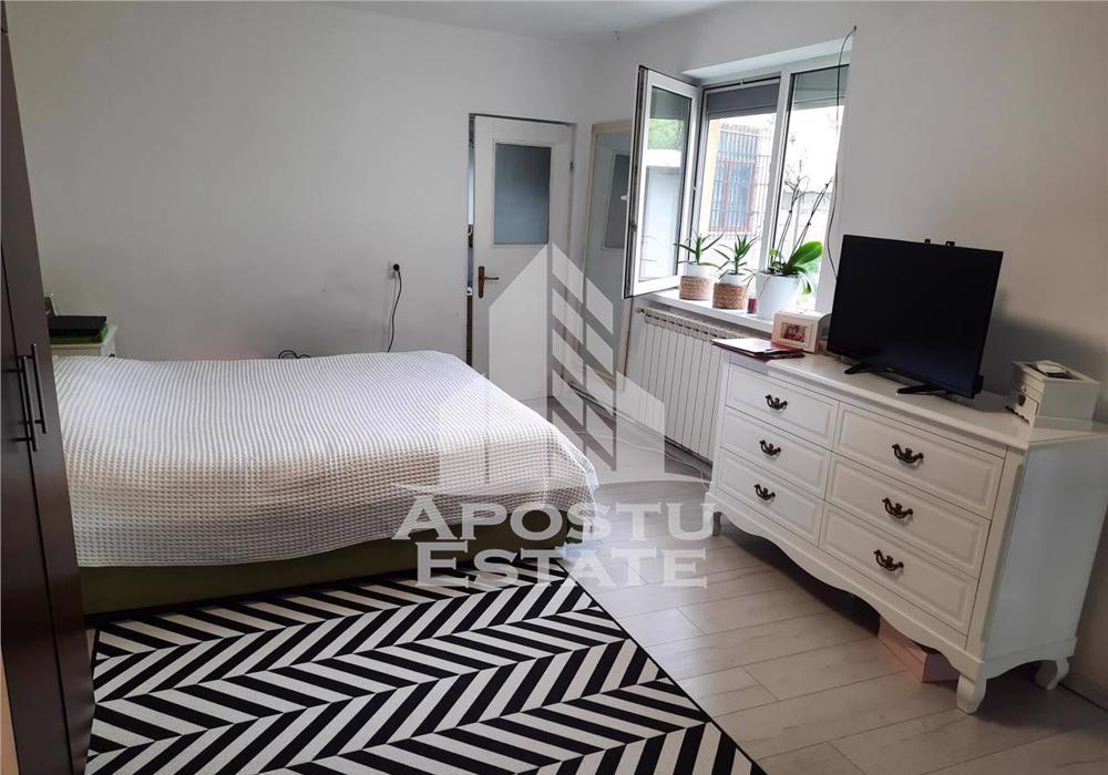 Apartament la curte, Zona Balcescu