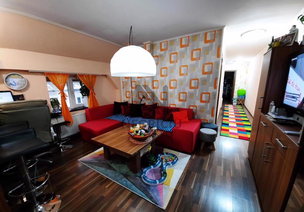 Apartament la mansarda, 3 camere, Lipovei