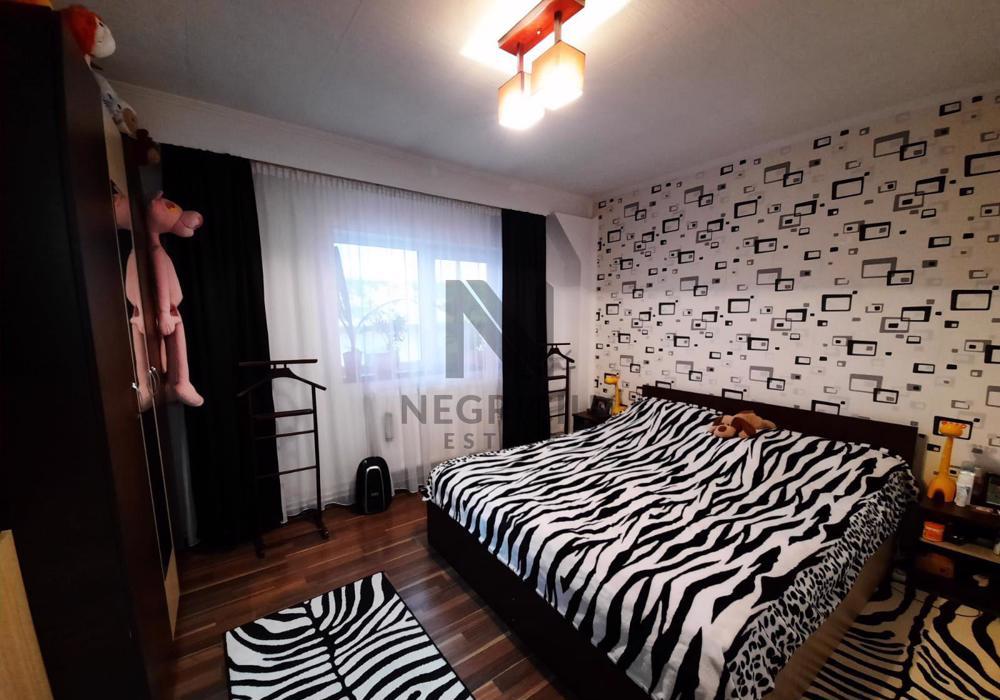 Apartament la mansarda, 3 camere, Lipovei