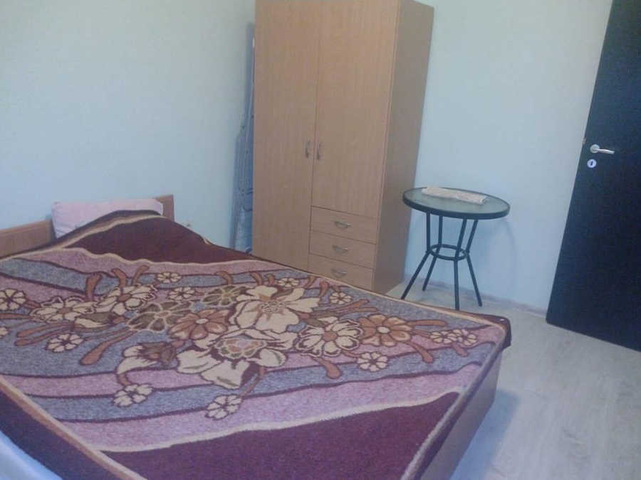Apartament luminos cu o camera in bloc nou cu centrala, parcare și balcon